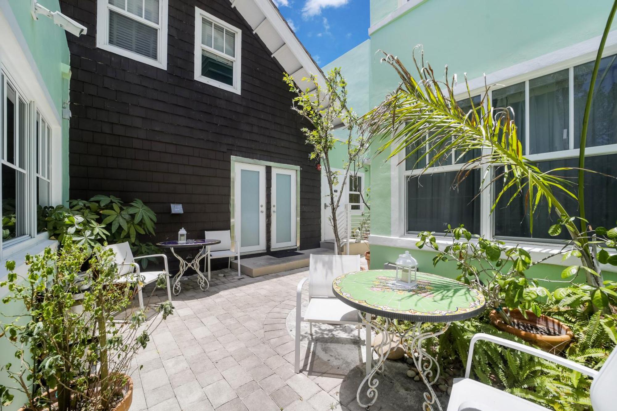 Italia Aparthotel Miami Beach