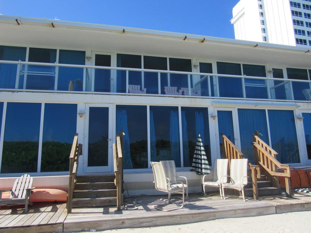 Katy, Beachfront Apartment