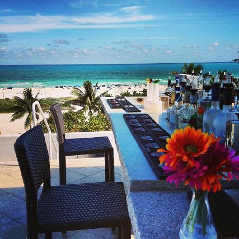 Ocean Drive Apartment *