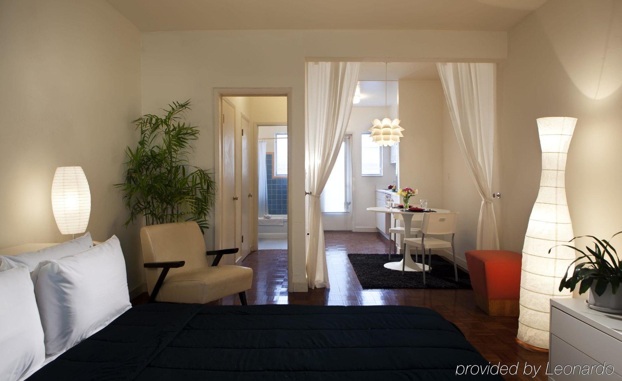 Richmond Oceanfront 3* Miami Beach