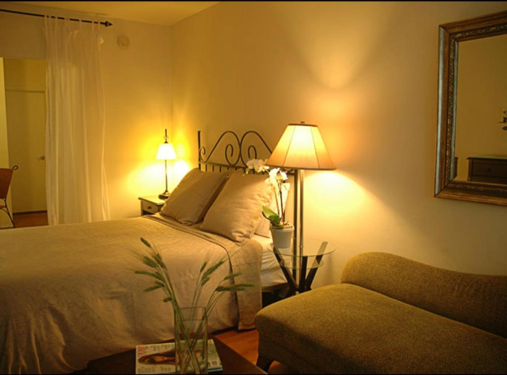 Hostel The Attic *