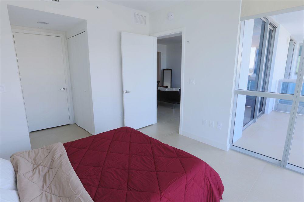 Hotel Pelican Furnished In Monte Carlo Miami