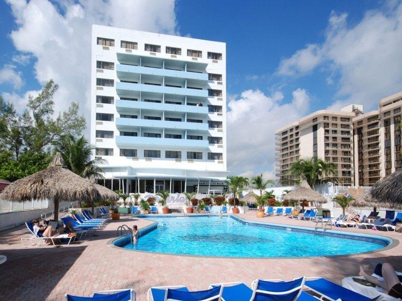 Hotel Howard Johnson Plaza North 3*