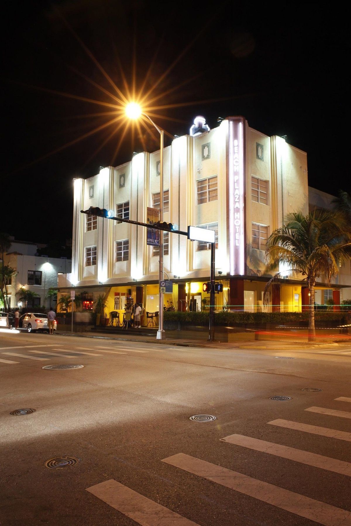 Hotel South Plaza 3*