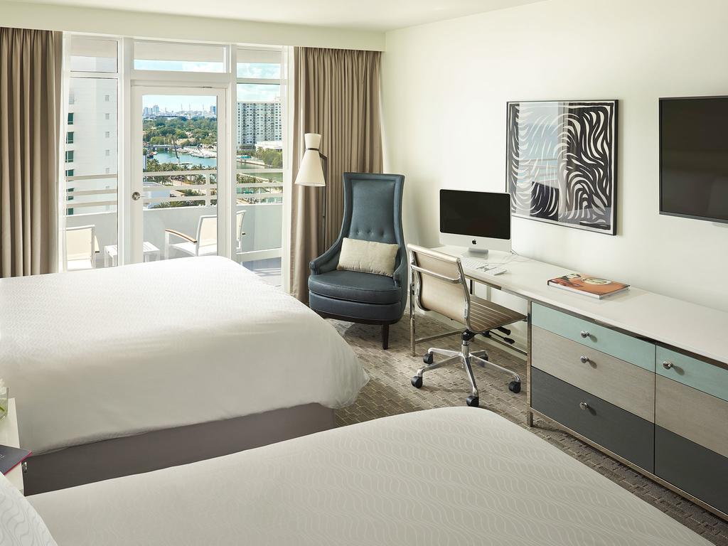 Fontainebleau Resort 5*