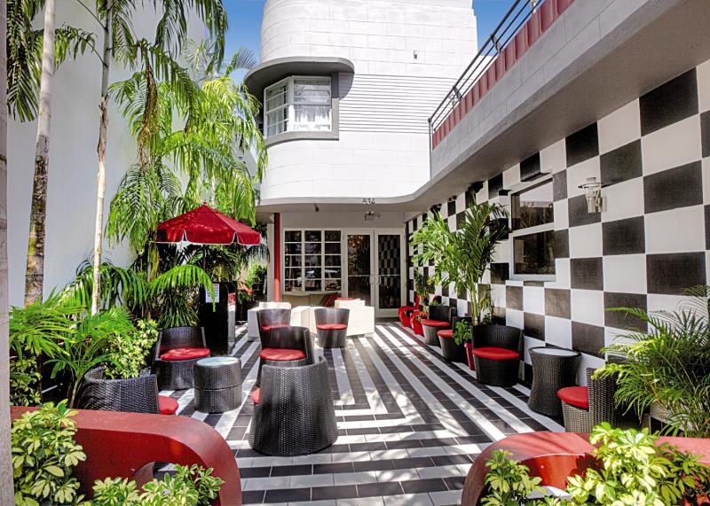 The Cove By Renzzi (adults Only)