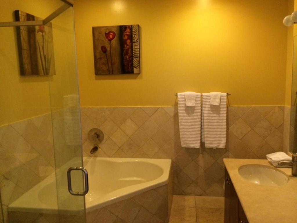 Capri Apartment Miami Beach