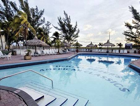Howard Johnson Plaza North 3* Miami Beach
