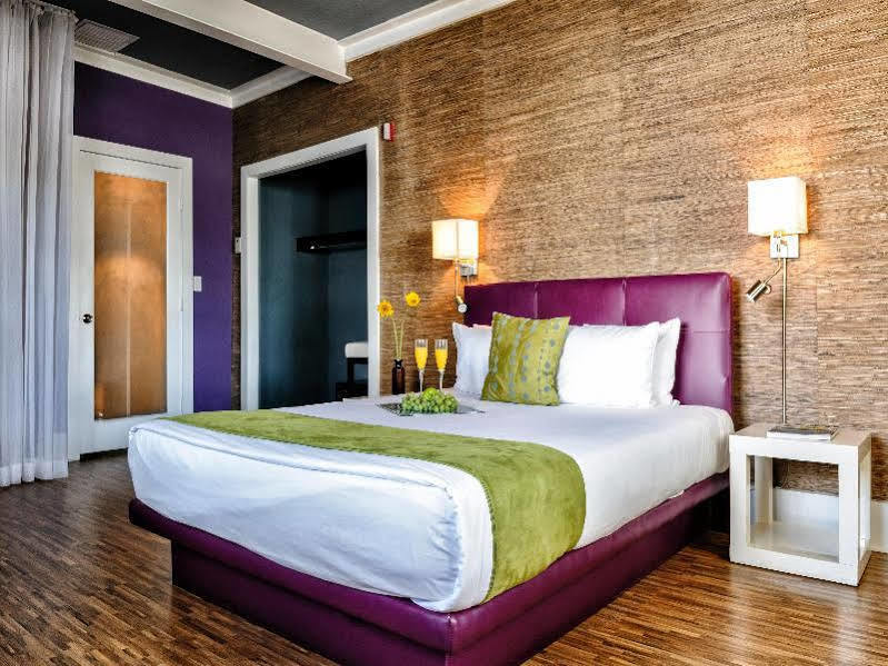 Chesterfield & Hotel Miami Beach