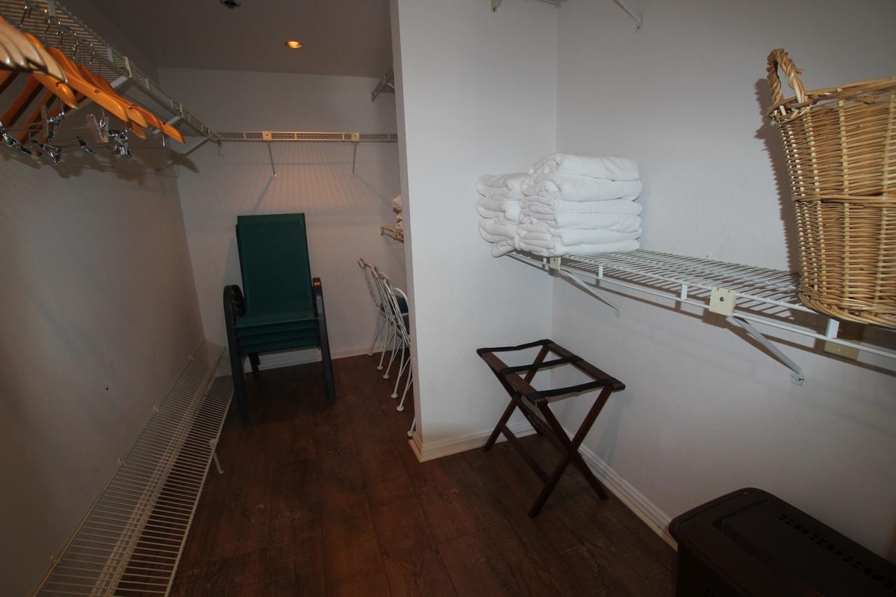 2 Bedroom 2 Bath Beachfront On Miami Millionaire Row 2* Miami Beach