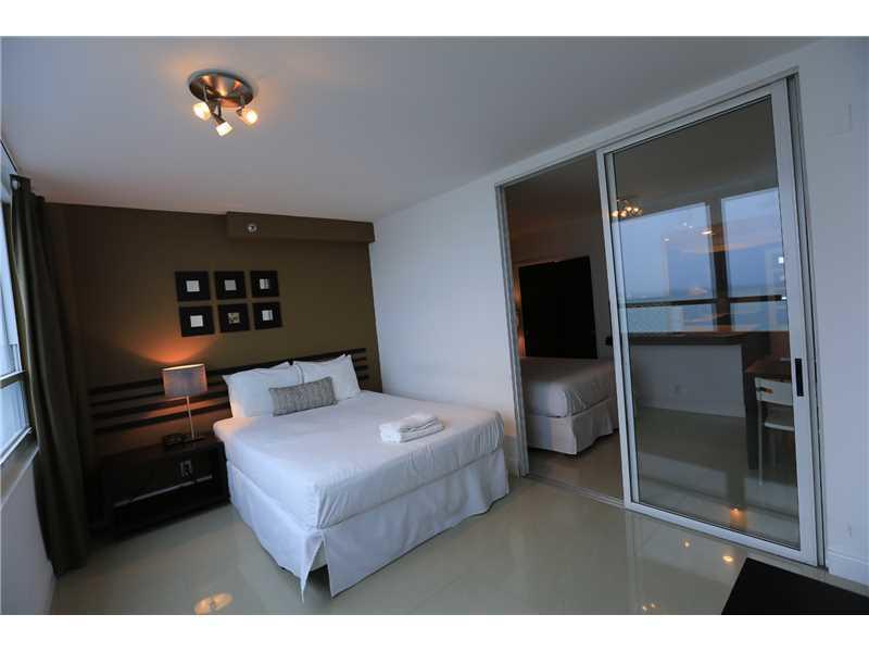 Castle Beach Apartment