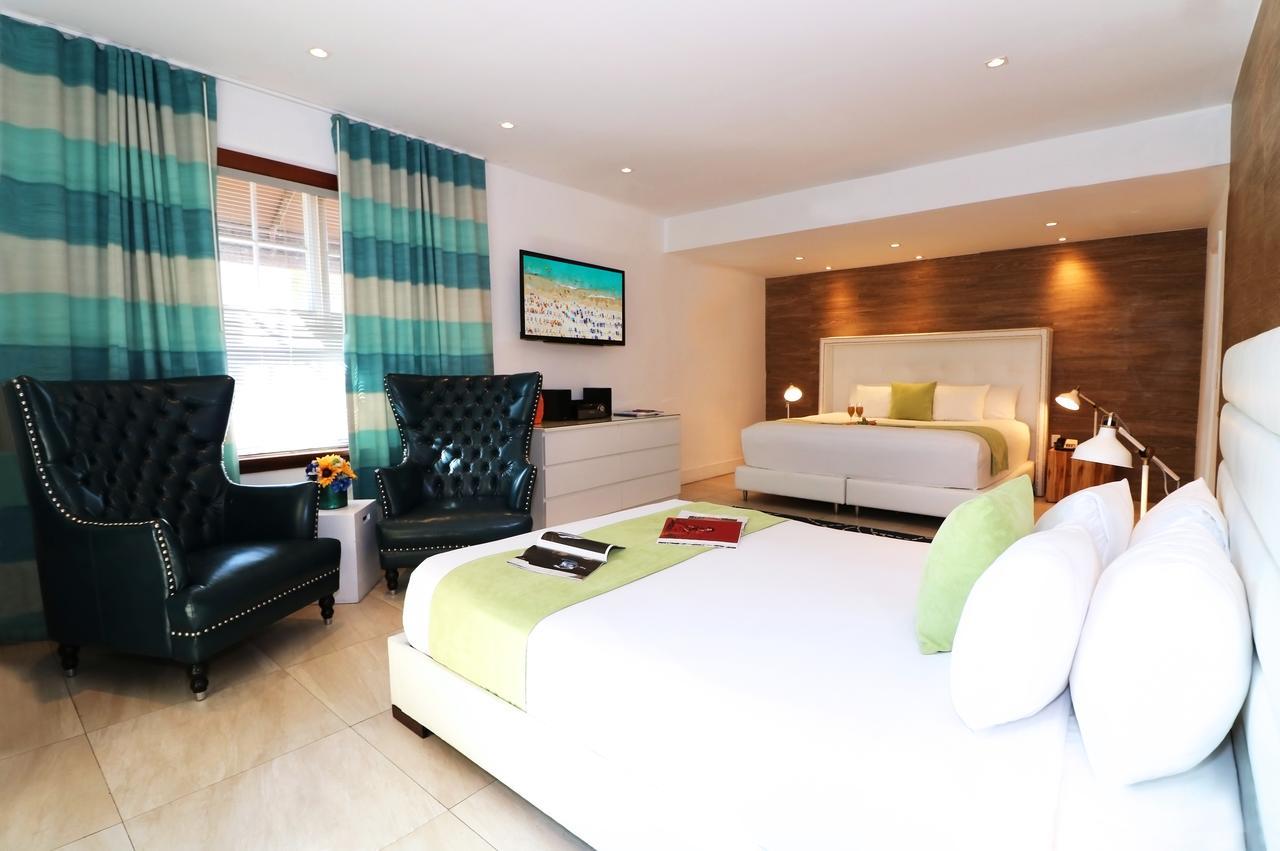 Chesterfield & Hotel 3*
