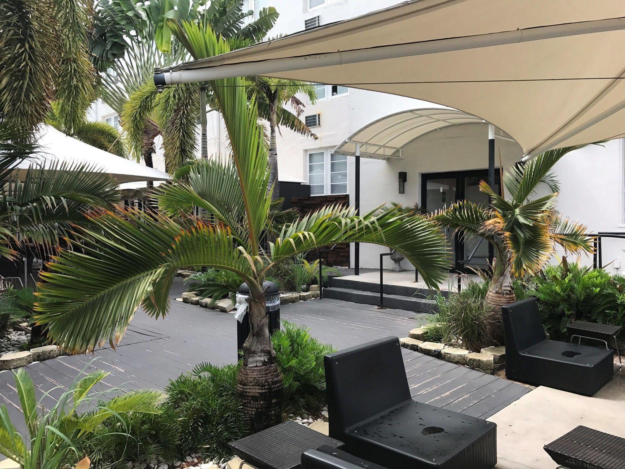 South Plaza Hotel 3*