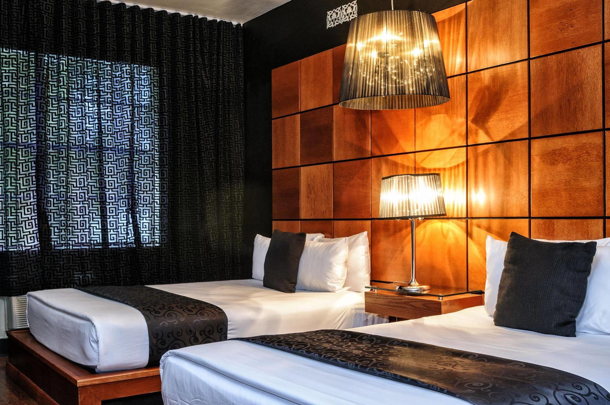 Hotel Chesterfield & Miami Beach