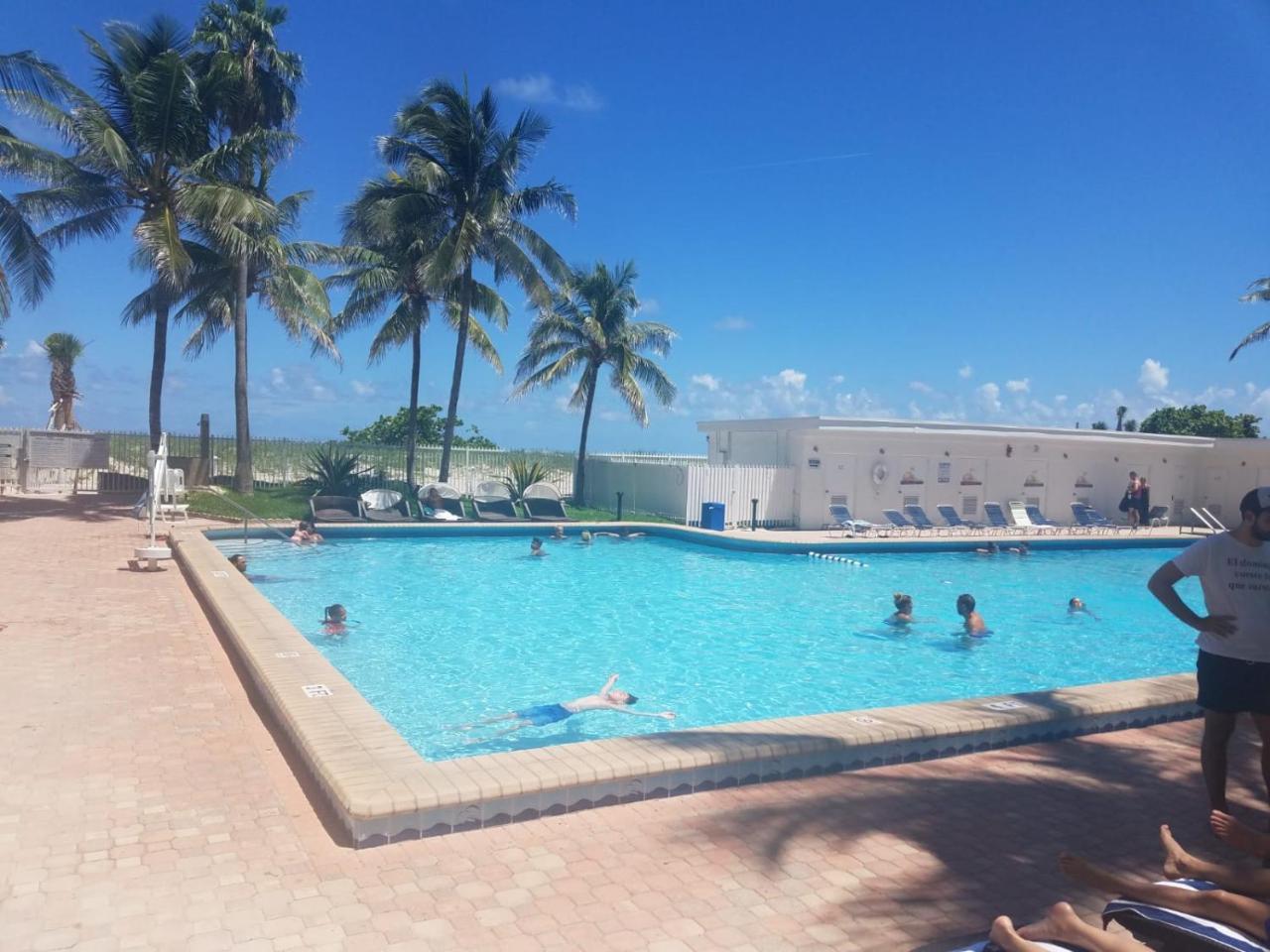 Aparthotel Front Miami Beach