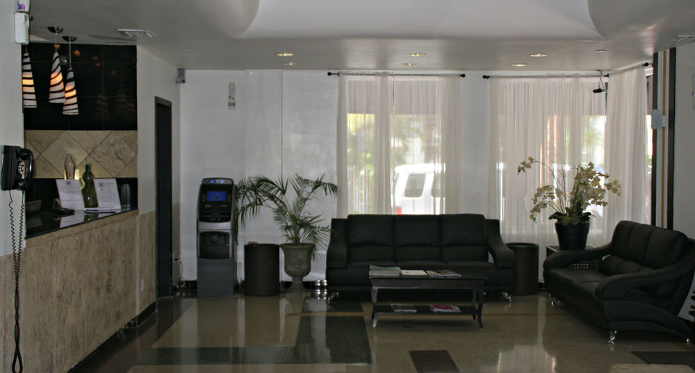 Hotel South Plaza
