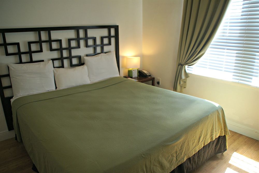 Hotel South Plaza