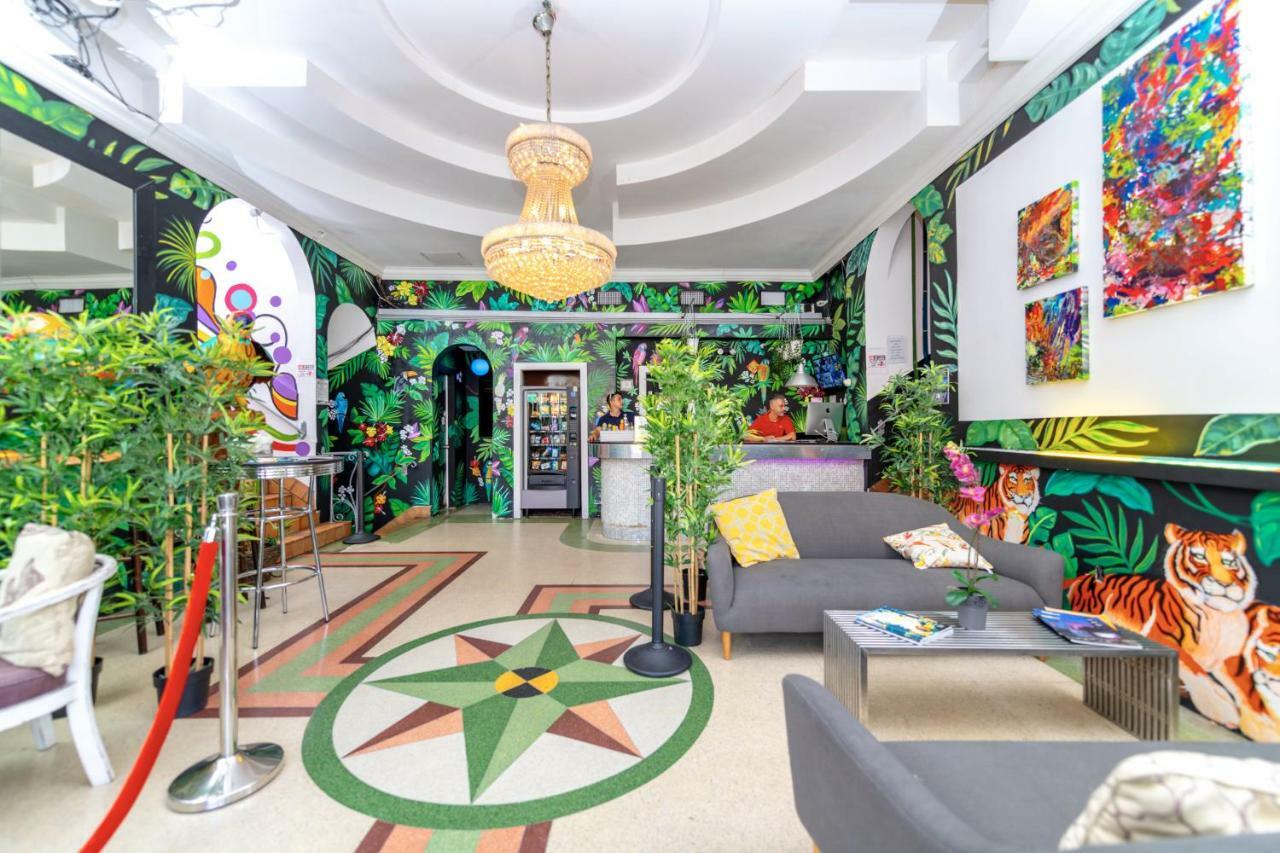 Hostel South And