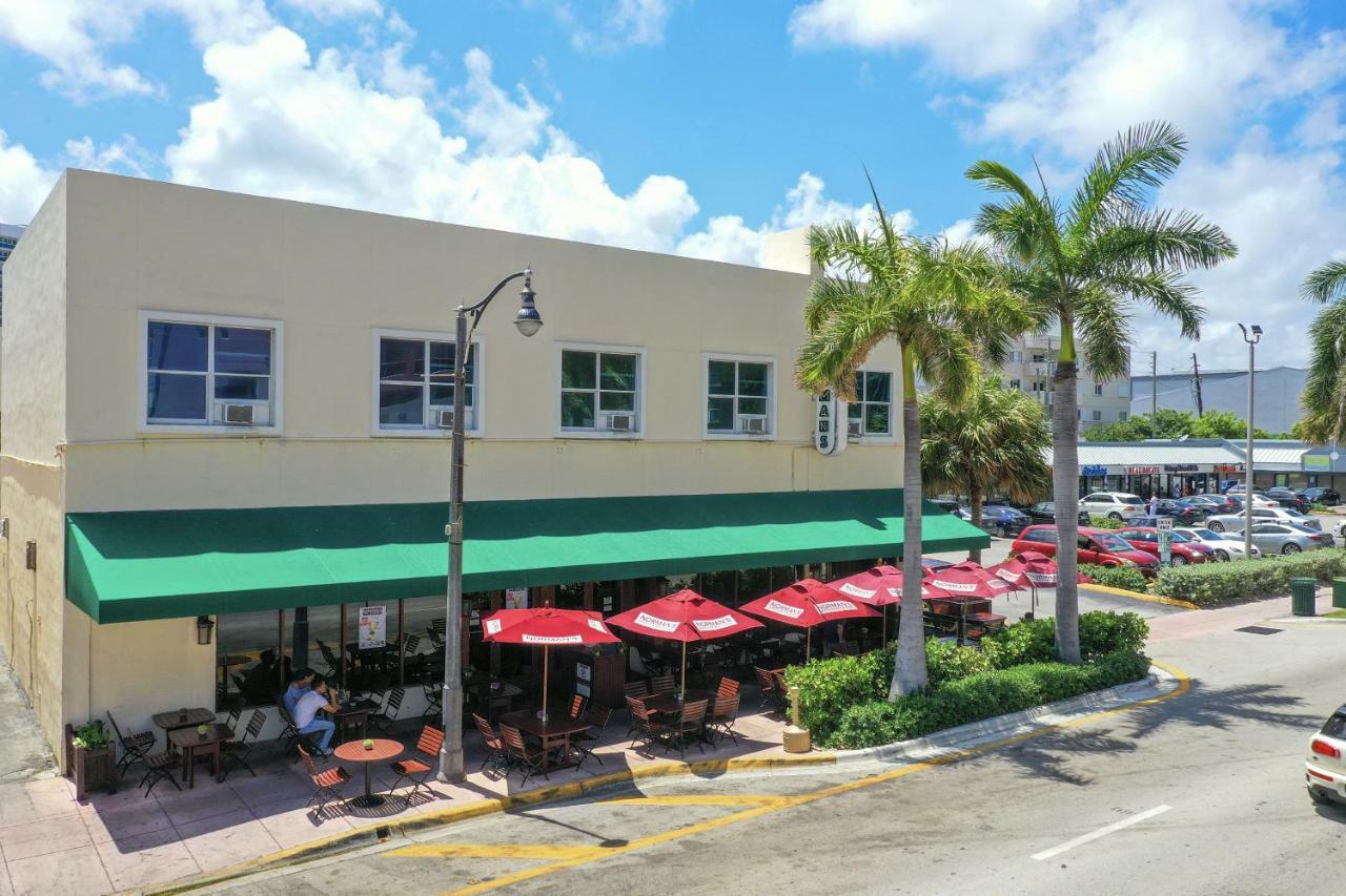 Miami & Bar 3*