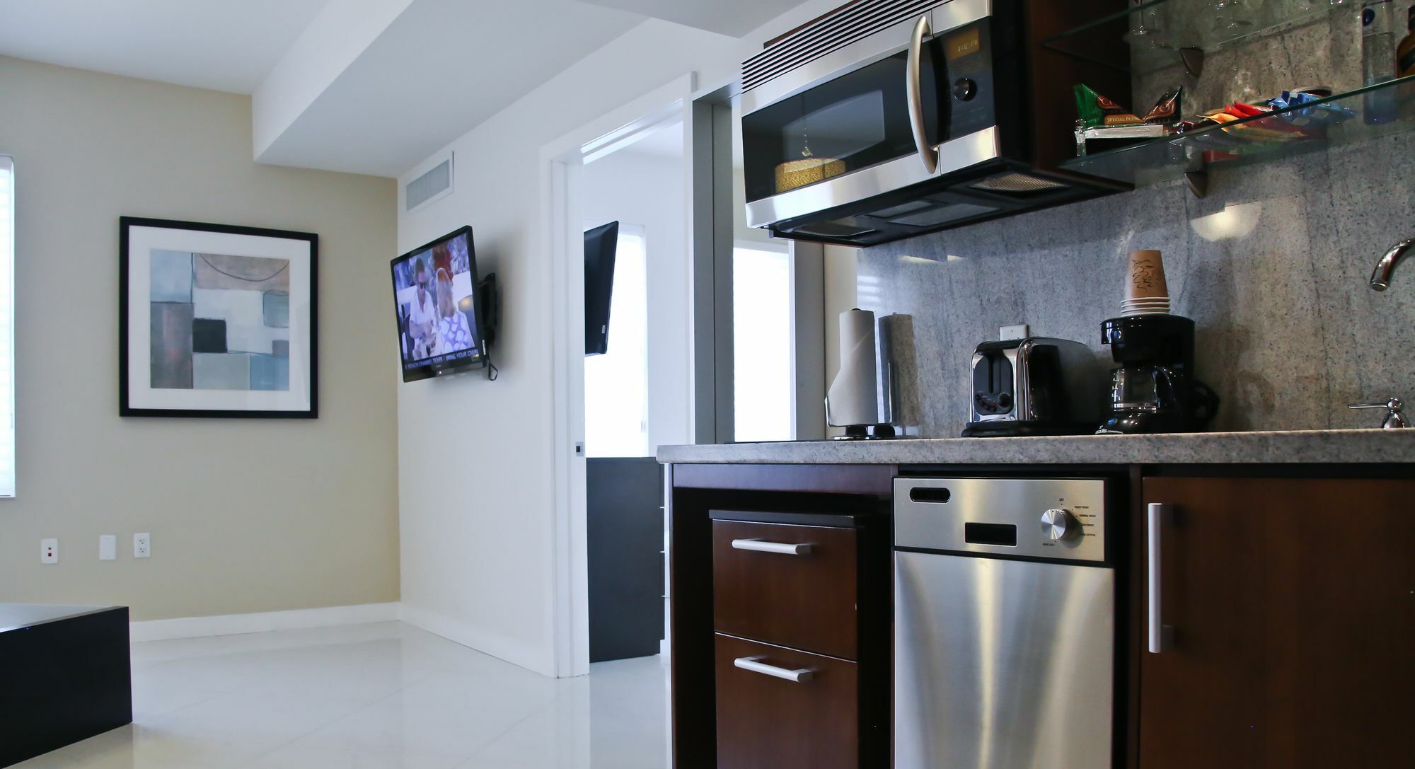 At Congress Ocean Drive Apartment *