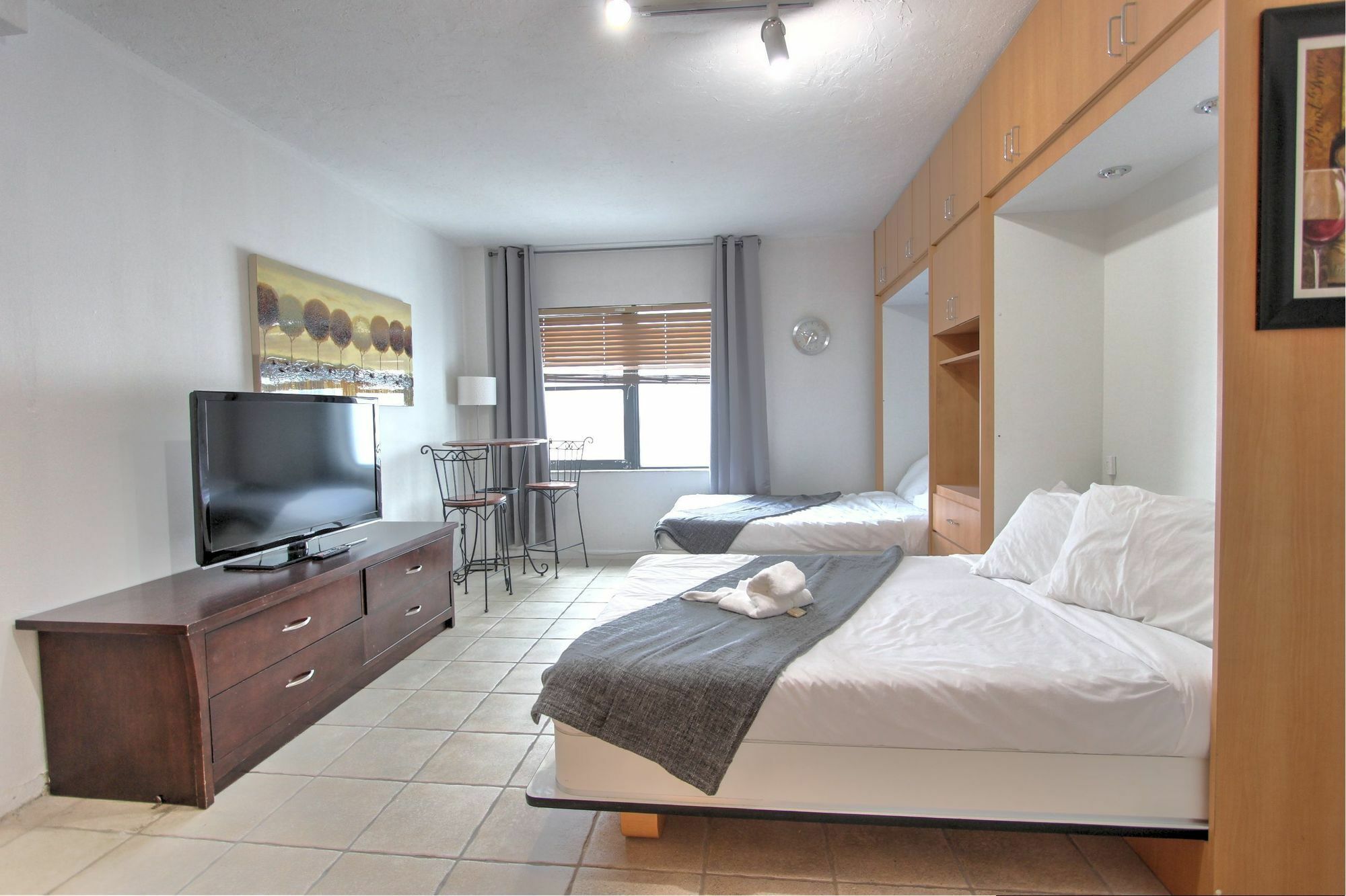 Private Apartments At The Casablanca Hotel Miami Beach