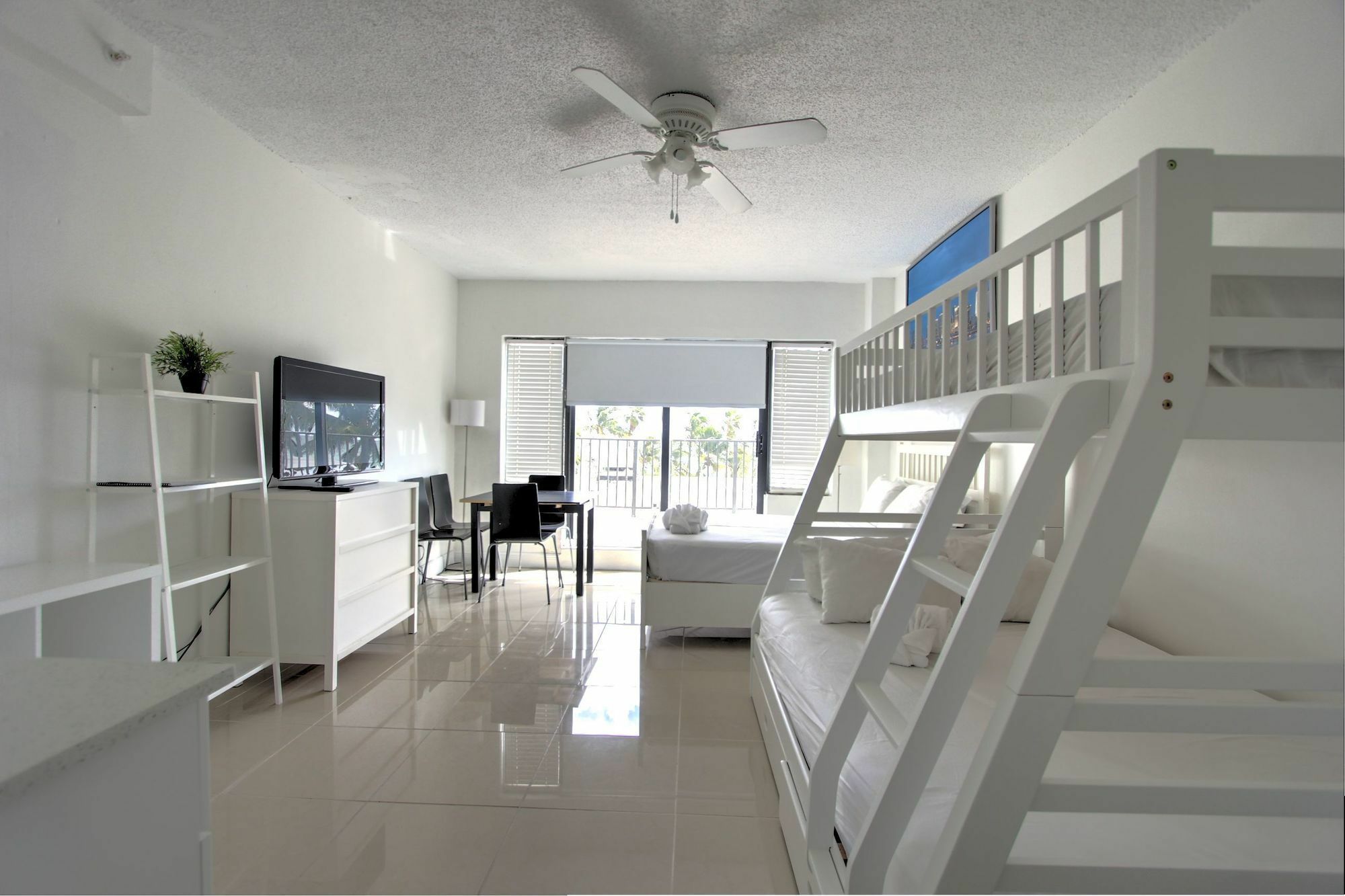 Hotel Private Apartments At The Casablanca Miami Beach