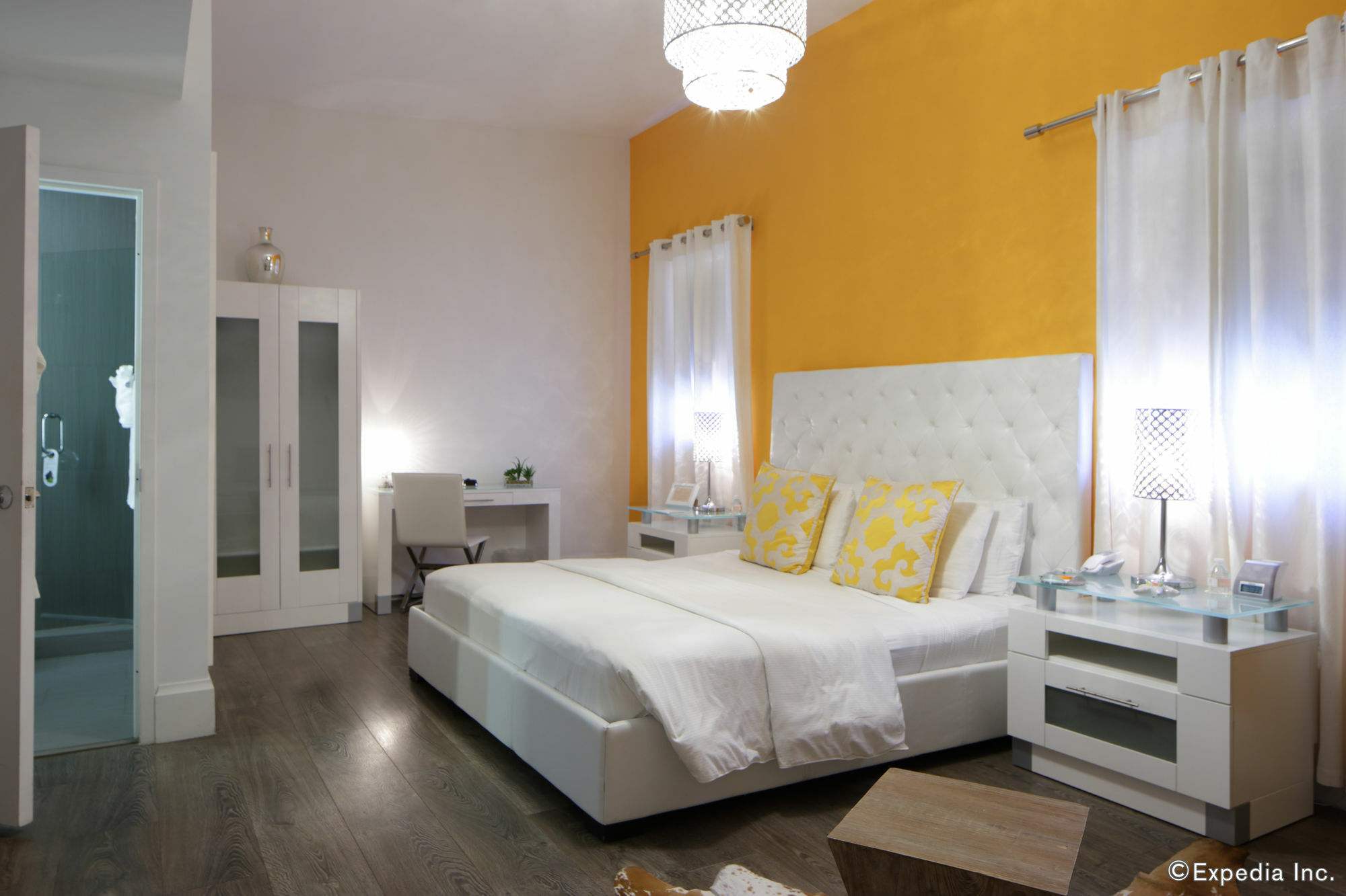 Ithaca Aparthotel