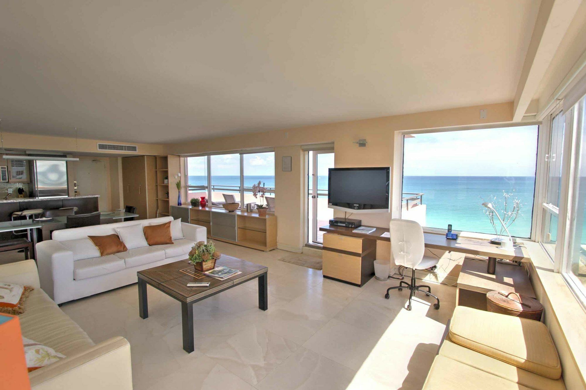Private By Vacations On Miami