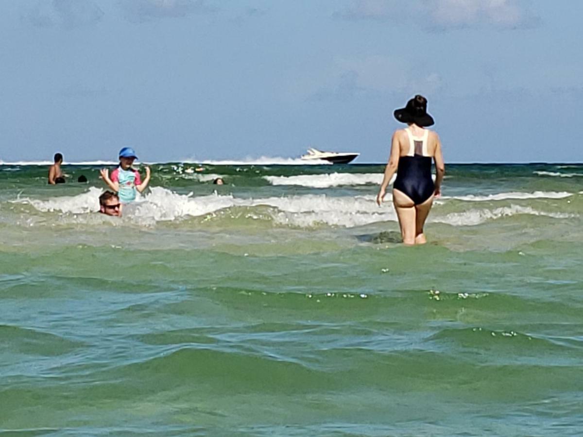2 Bedroom 2 Bath Beachfront On Miami Millionaire Row 2*