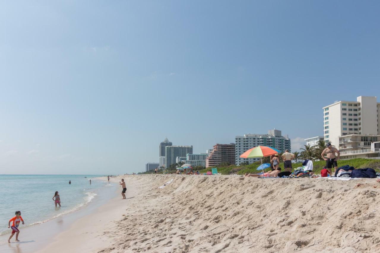 Castle Beach: Sea Grass * Miami Beach