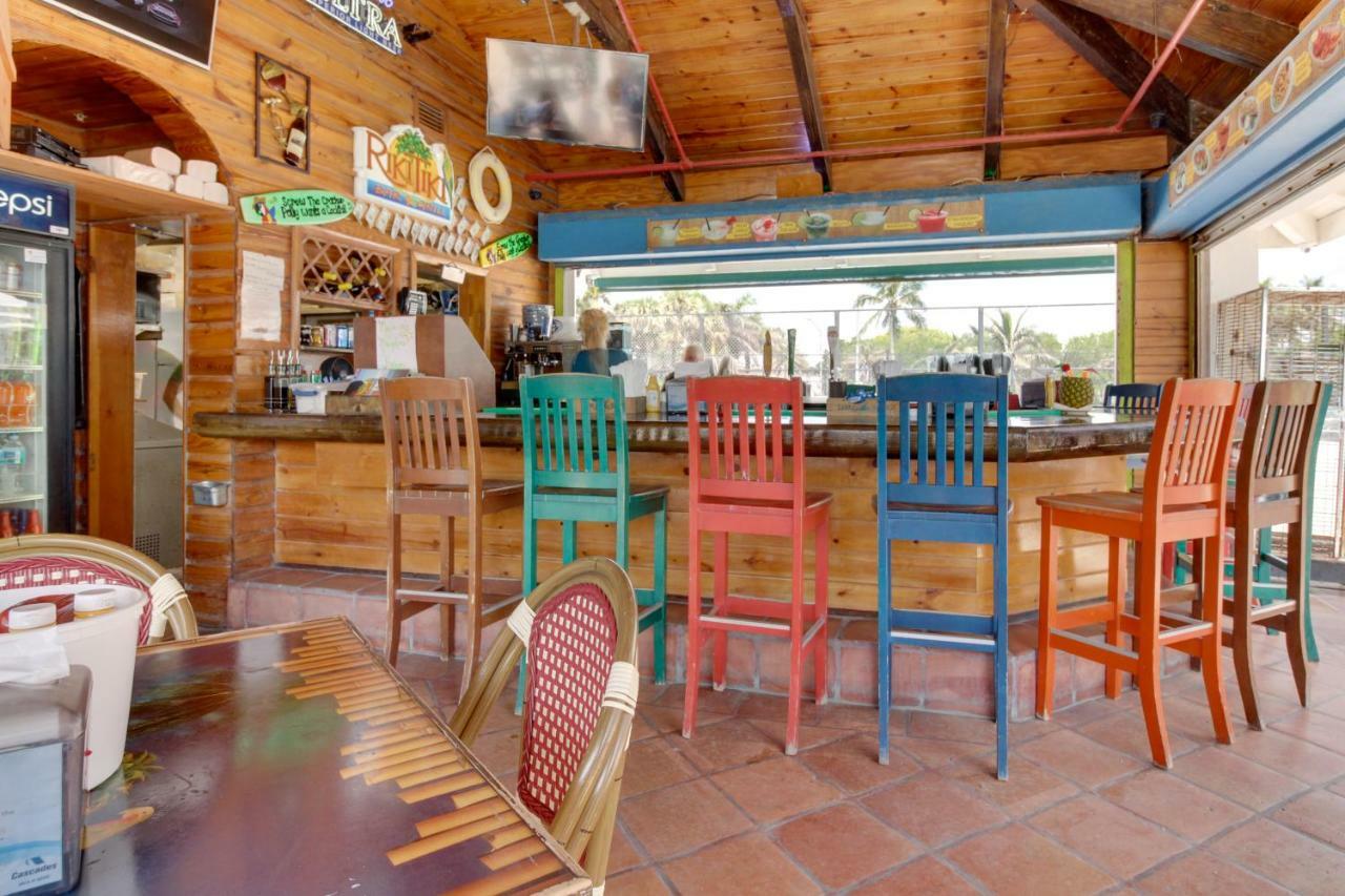 Castle Beach: Sea Grass Holiday home