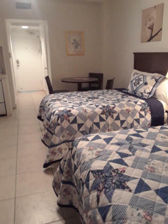 Aparthotel Front Miami Beach