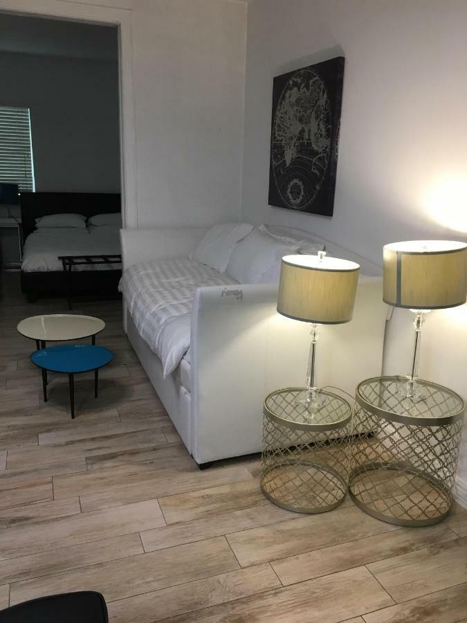 2 Bedroom Ocean Drive Newly Renovated Aparthotel