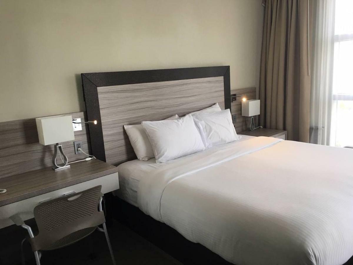 Marenas 2 Bed 907 Apartment Miami Beach