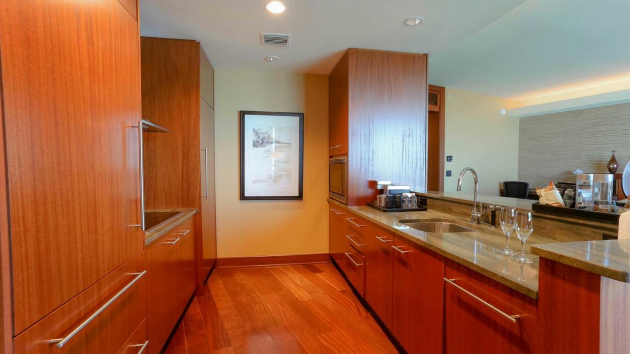 Ritz Carlton Bal Harbour 2 Bedroom With 3 Beds Sleep 7 Direct Ocean Views 3 Balconies High Floor Living And Dinning And Full Kitchen *