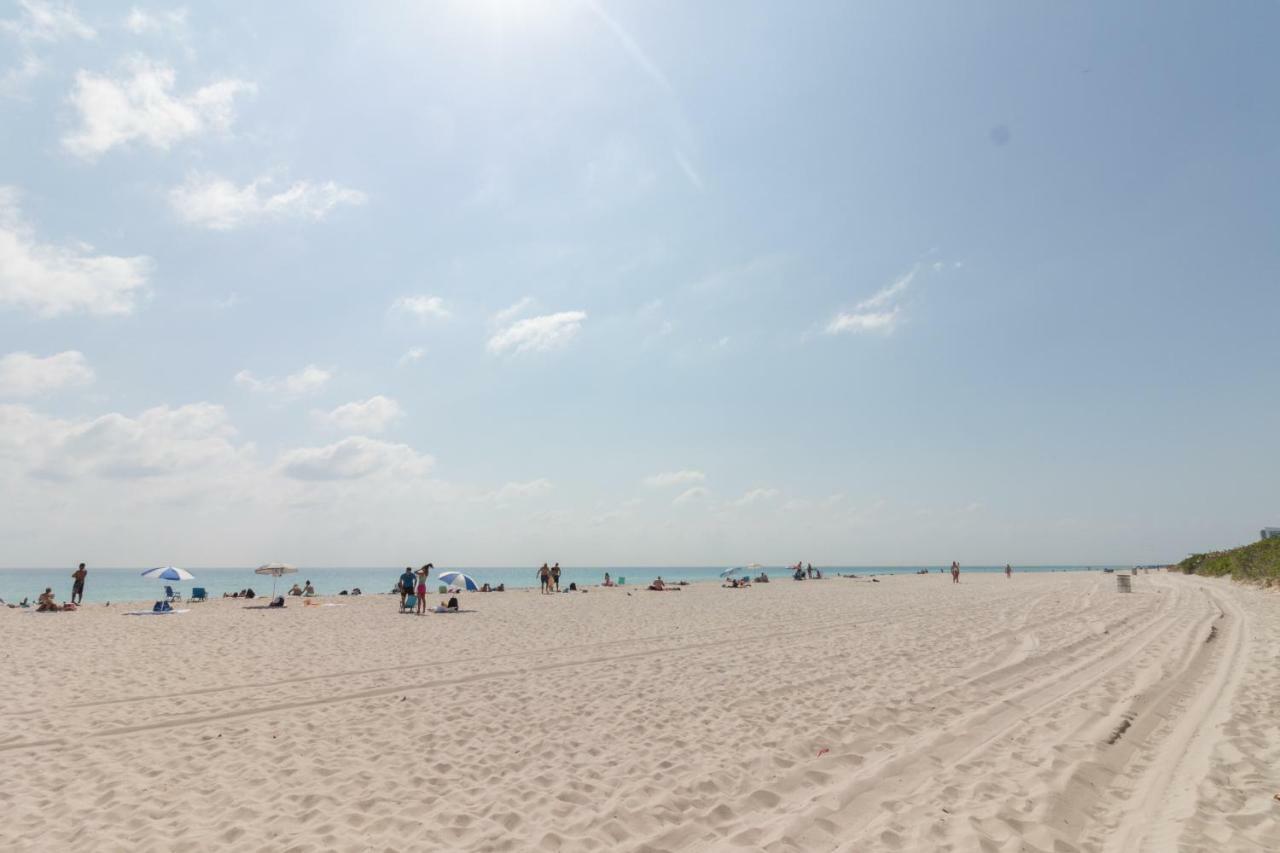 Castle Beach Starfish Studio * Miami Beach