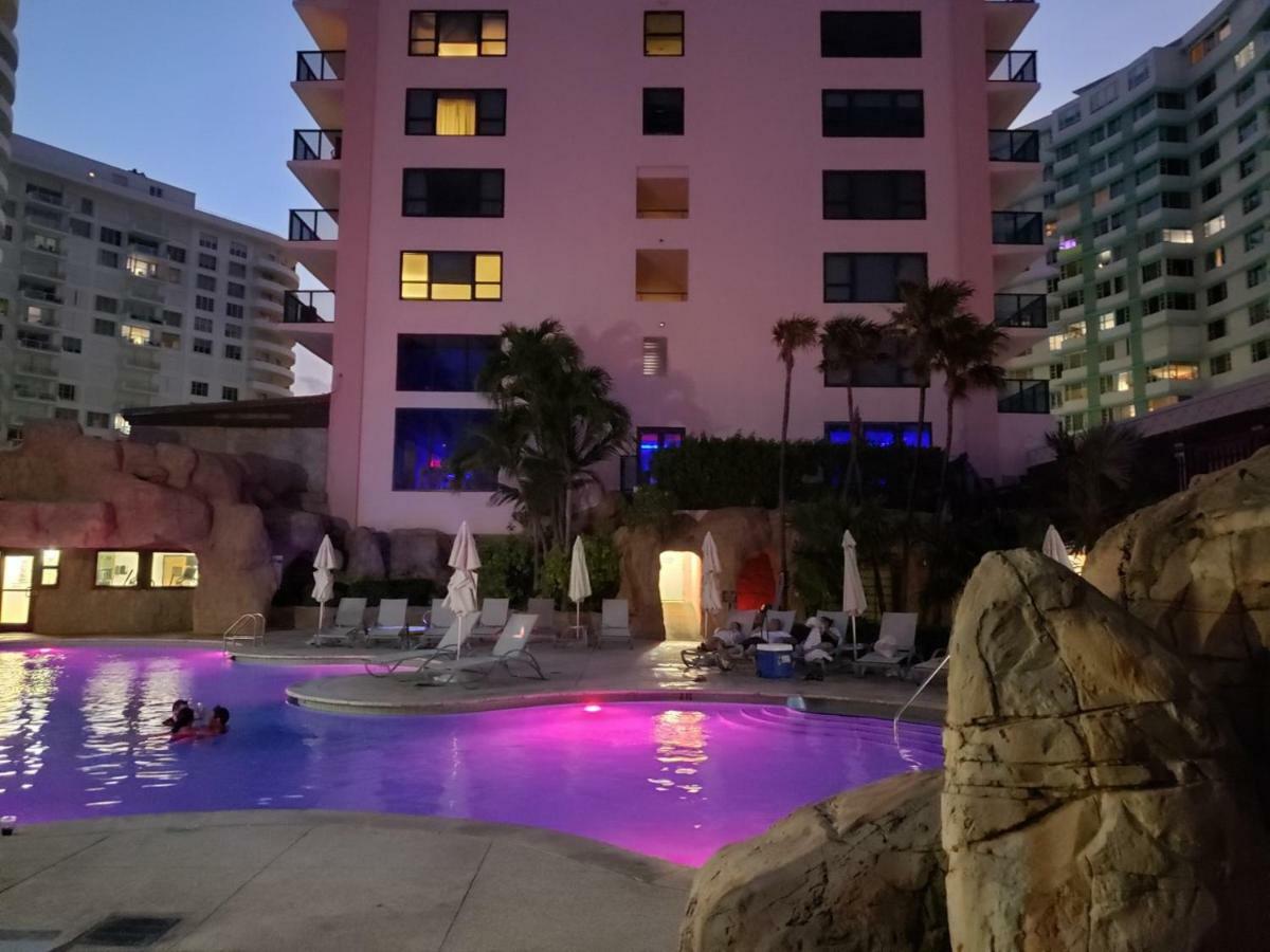 2 Bedroom 2 Bath Beachfront On Miami Millionaire Row