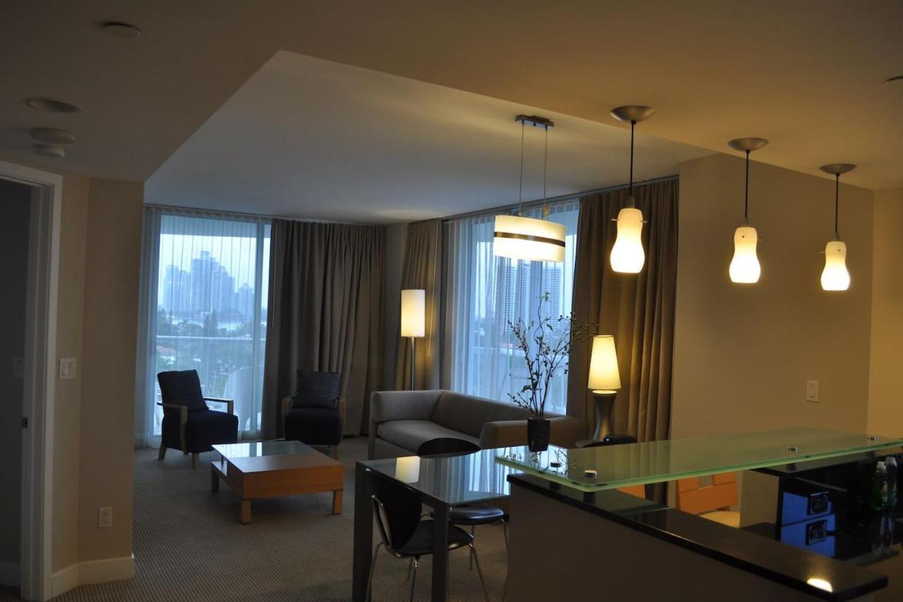 Marenas 2 Bed 907 *