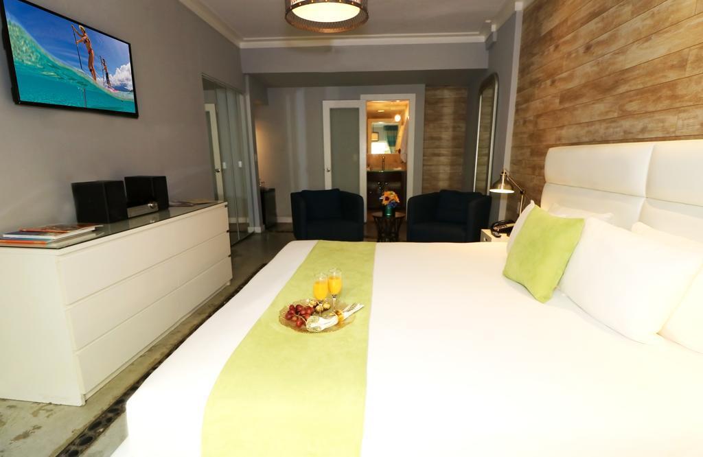 Chesterfield & Hotel 3*