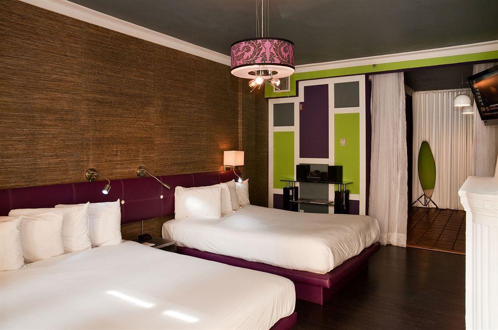 Chesterfield & Hotel