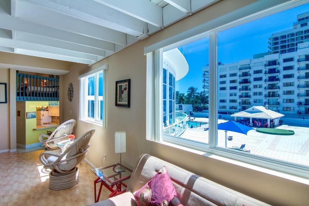Castle L1 Double-loft With Access, Pool, Tennis And Free Parking! Holiday home *