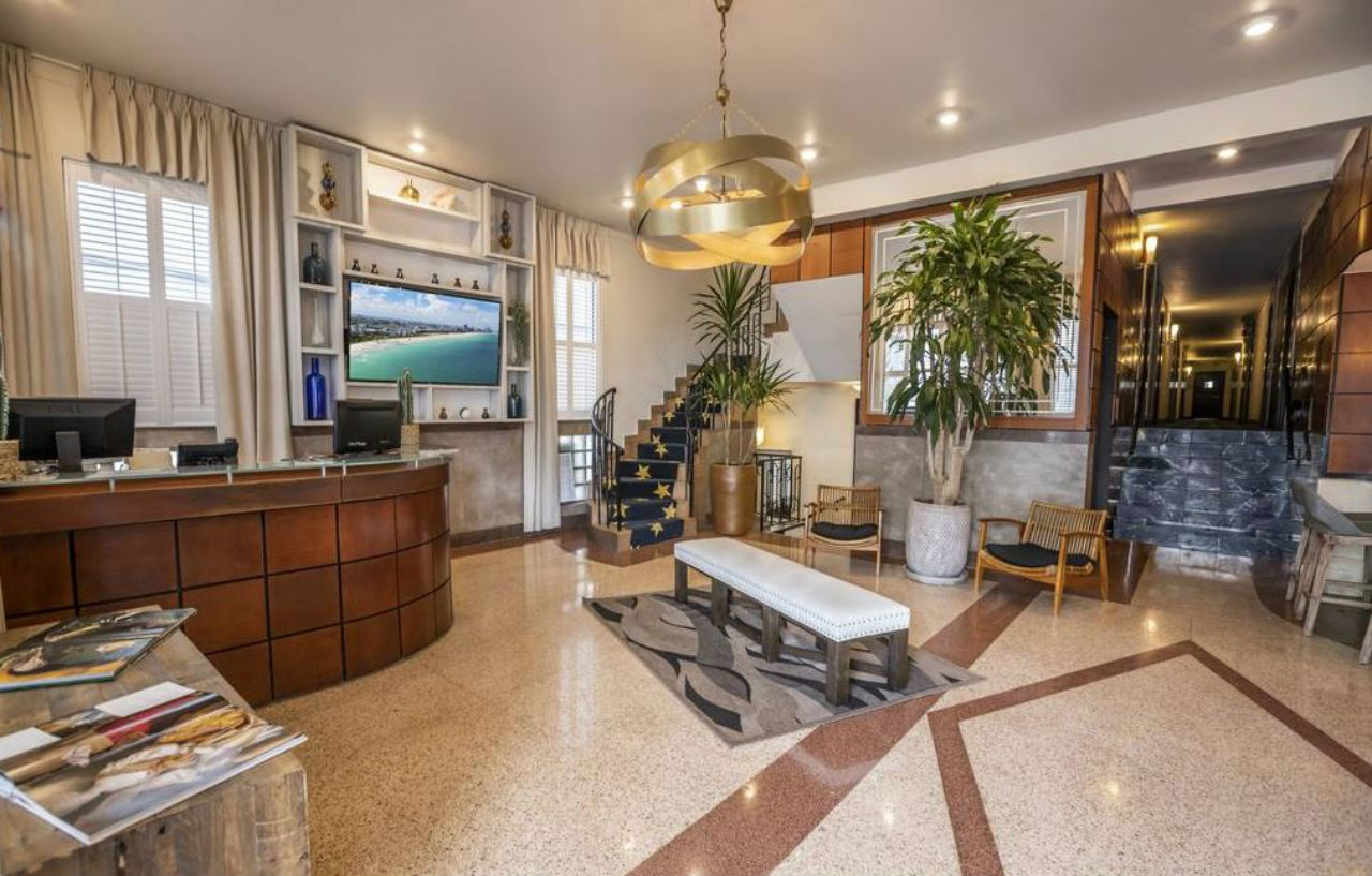 Chesterfield & Hotel Miami Beach