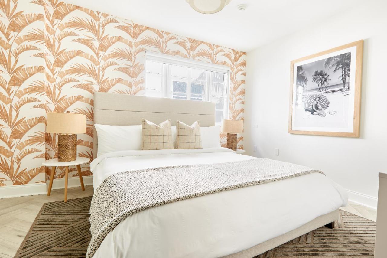 Sonder — Waves Hotel
