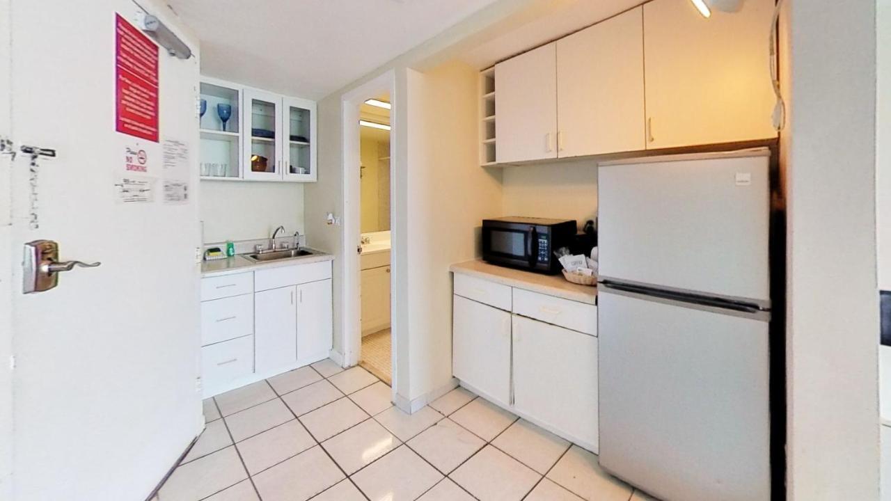 Castle 1733 Ocean View With Direct Access, Pool, Tennis & Free Parking Holiday home