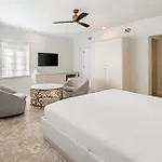 Cardozo Hotel