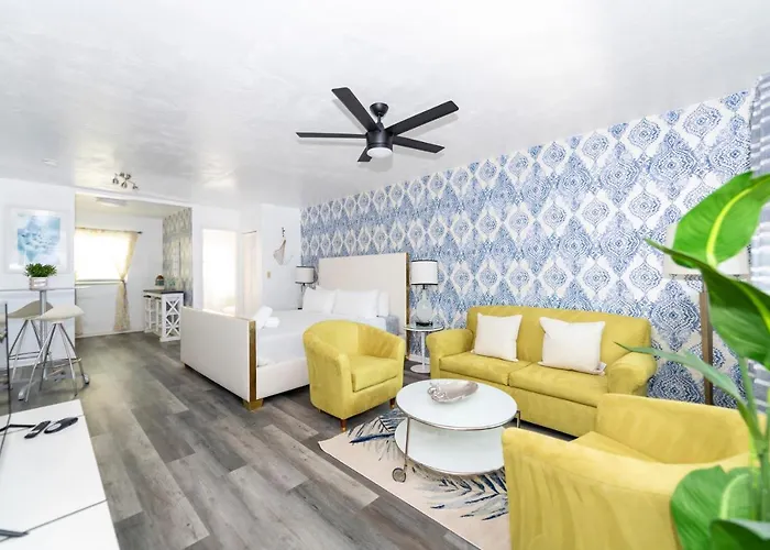 Sofi Beach Apartments