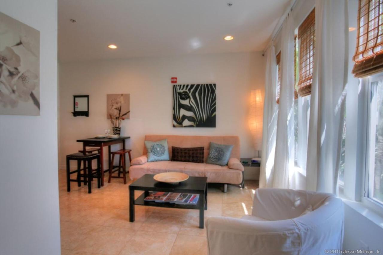 Art-deco Tropical Getaway Apartment Miami Beach