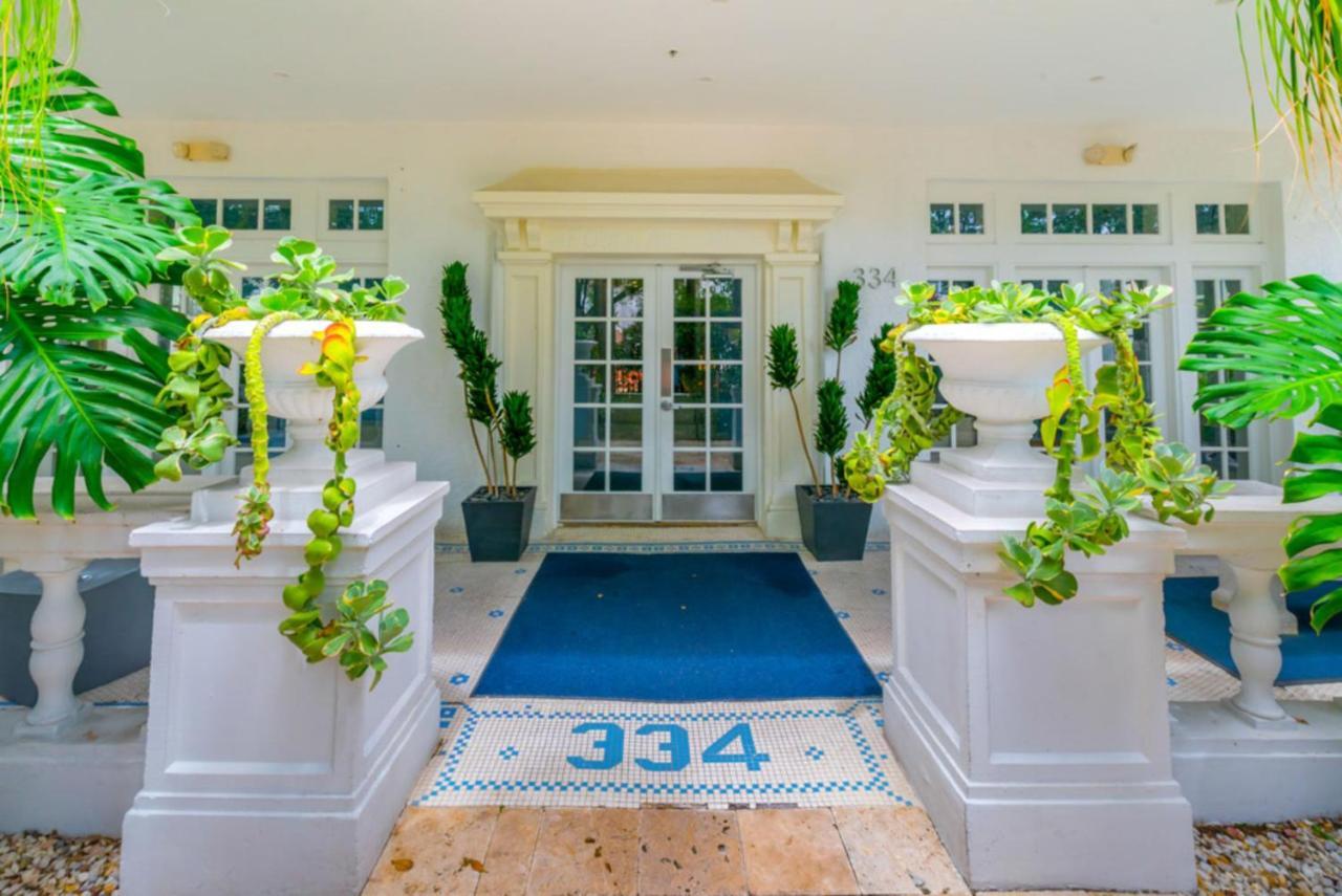 Art-deco Tropical Getaway Apartment Miami Beach
