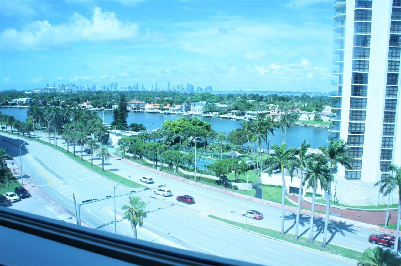 Castle 705 * Miami Beach