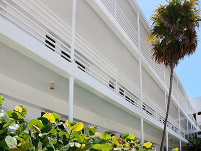 Hotel Collins